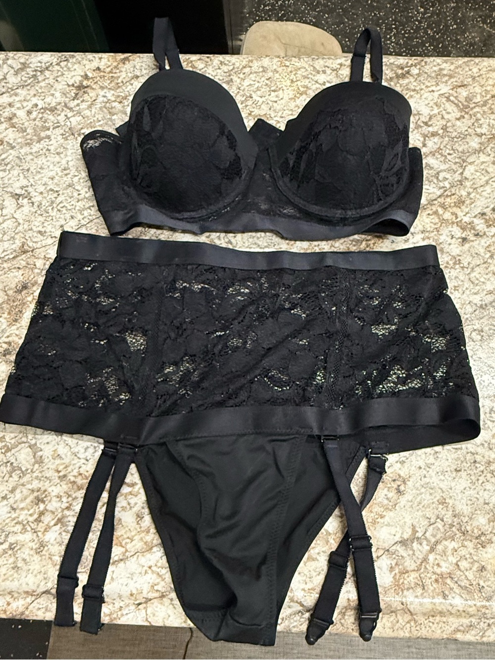 Black Lace Bra, Garter Belt & Brief Set - Women Intimates